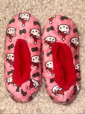 Sanrio Hello Kitty Pink Plush Slippers